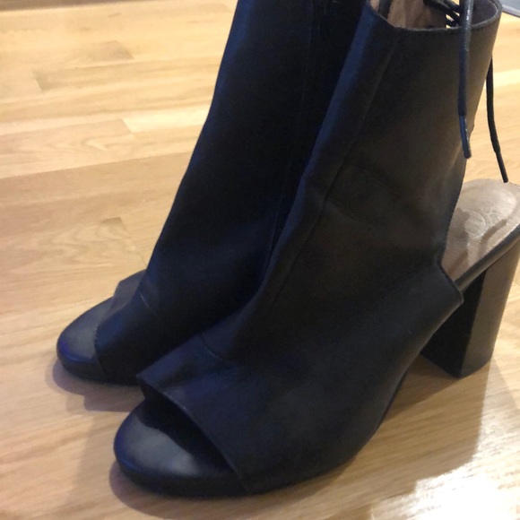 Jeffrey Campbell leather open toe lace up heel - Picture 5 of 7